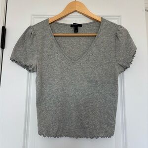 Forever 21 Gray V-Neck Lettuce Trim Short Sleeve Top Tee Shirt Size Large